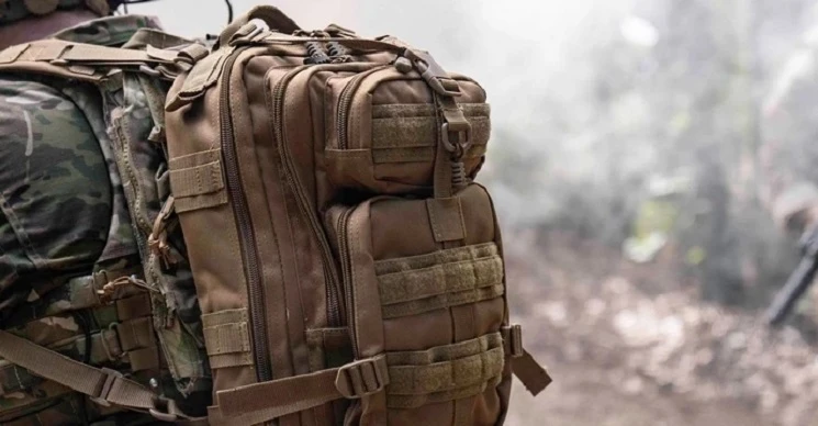 Katonai terepmintás hátizsáko kutcai viseletre is