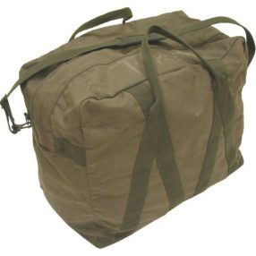 nagyméretű katonai utazó táska